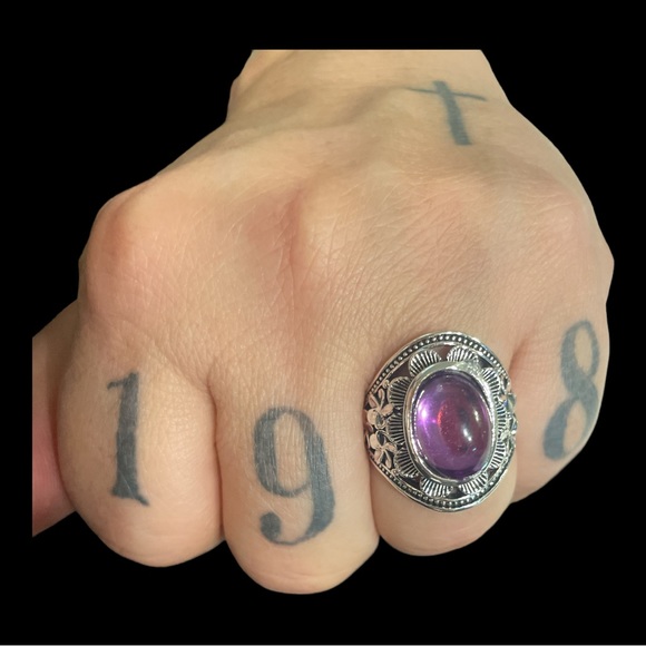 Beautiful Bohemian Style Silver Ring - Picture 5 of 5